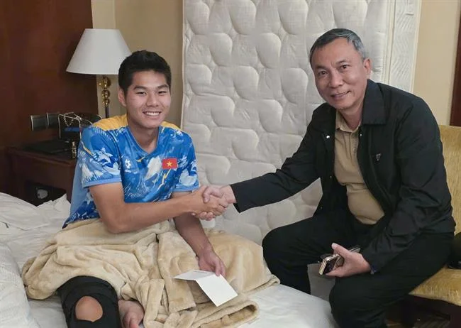 Đội ngũ hỗ trợ chuyên nghiệp của 7789bet nhà cái